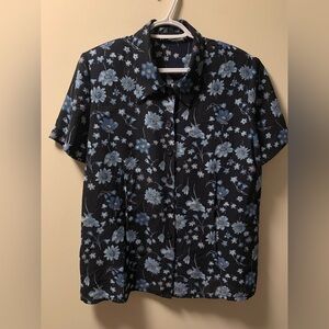 Vintage summer floral shirt size medium/large
